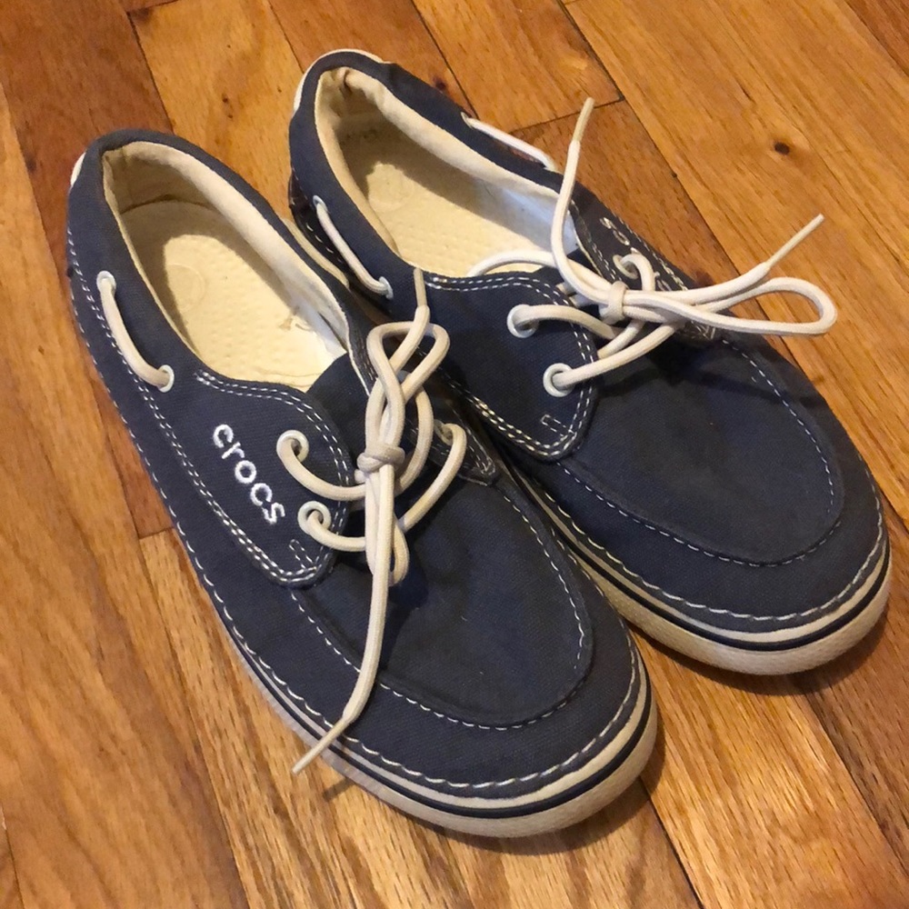 Crocs size 8
